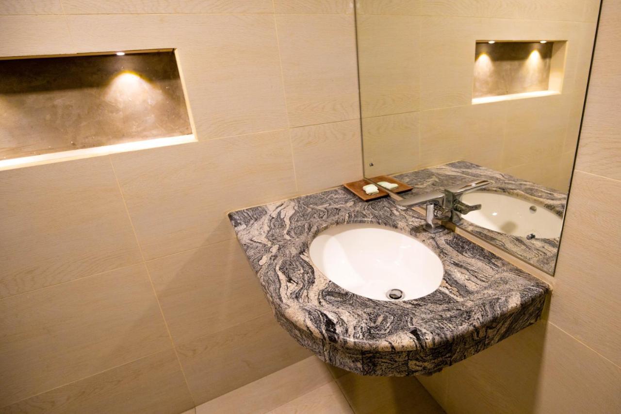 Hotel Ganthera Kandy Zewnętrze zdjęcie