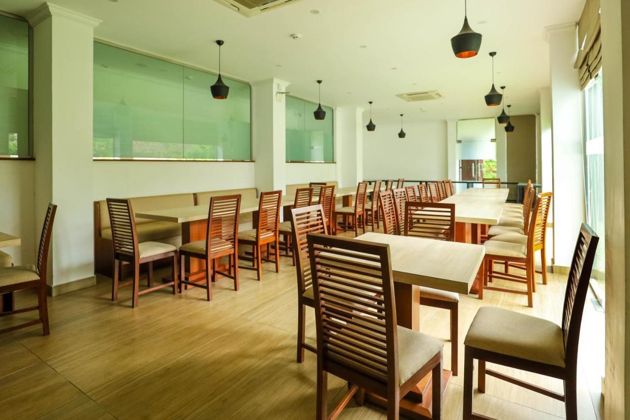 Hotel Ganthera Kandy Zewnętrze zdjęcie