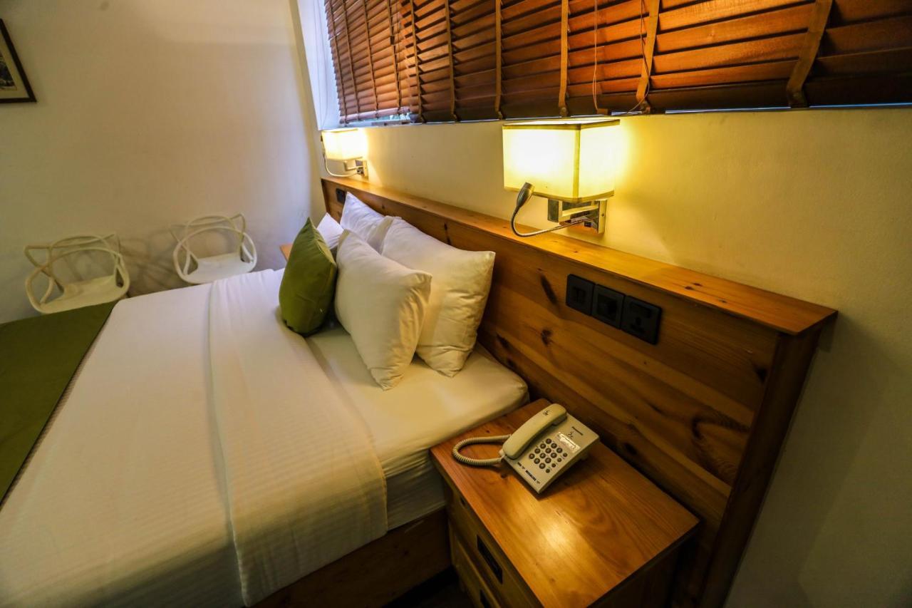 Hotel Ganthera Kandy Zewnętrze zdjęcie